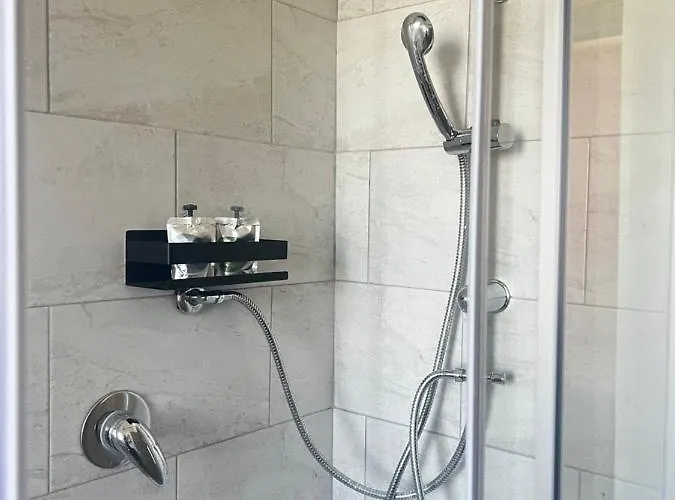 Shiva House * Napoli